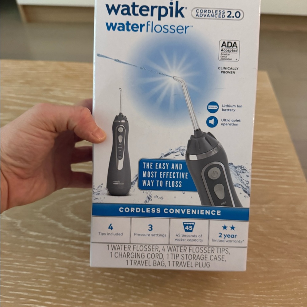 Waterpik Cordless Advanced 2.0 Water Flosser – Black brand new